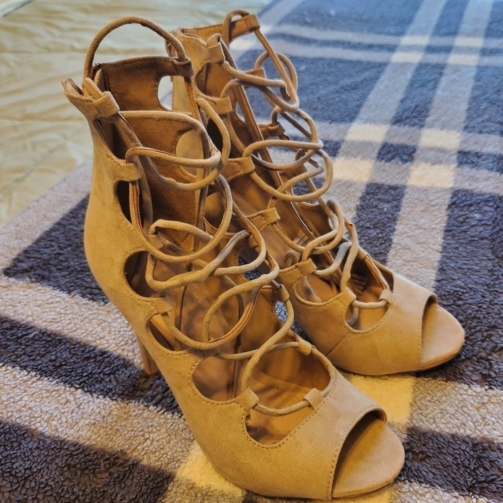 Aldo Gladiator lace up high heel sandles